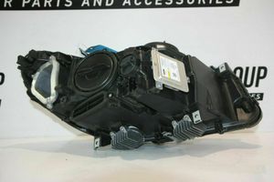 BMW 5 GT F07 Lampa przednia K003513