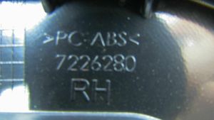 BMW X3 F25 Muu kynnyksen/pilarin verhoiluelementti R02288
