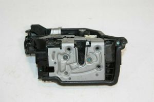 BMW 2 F45 Zamek drzwi tylnych K001811