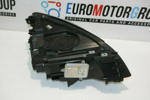 BMW 7 F01 F02 F03 F04 Lampa przednia K003399