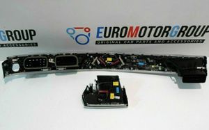 BMW 7 G11 G12 Garniture de panneau console centrale 004806