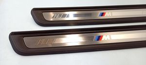 BMW 3 G20 G21 Garniture de marche-pieds avant 027233