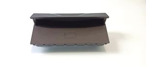 BMW 2 F44 Chargeur batterie (en option) 027445