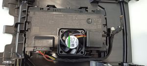 BMW 2 Active Tourer U06 Module de charge sans fil 027433