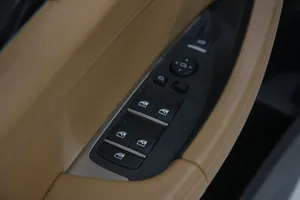BMW X3 G01 Boczki / Poszycie drzwi przednich 017940
