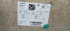 BMW 7 G11 G12 Garniture de panneau carte de porte avant 027494