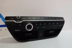 BMW i3 Panel klimatyzacji 001611