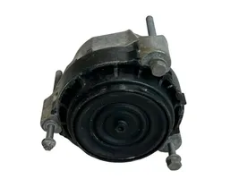 BMW 5 G30 G31 Soporte de montaje del motor 6860487