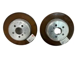 BMW 3 G20 G21 Aizmugurējais bremžu disks 6883979