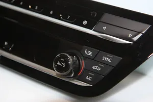 BMW 5 G30 G31 Oro kondicionieriaus/ klimato/ pečiuko valdymo blokas (salone) J00740