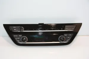 BMW 5 G30 G31 Centralina del climatizzatore J00740