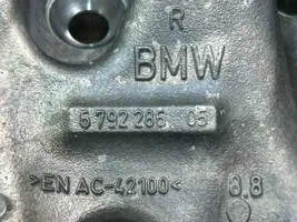 BMW 2 F22 F23 Zwrotnica koła przedniego 6792286