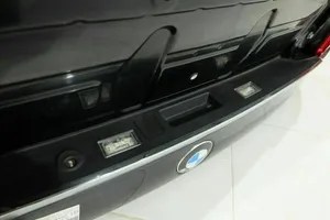 BMW 7 F01 F02 F03 F04 Задняя крышка (багажника) 001101