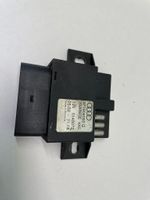 Audi A4 S4 B7 8E 8H Polttoaineen ruiskutuspumpun ohjainlaite/moduuli 4F0906093G