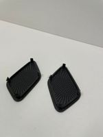 Audi A5 8T 8F Grilles, couvercle de haut-parleur porte arrière 8T0035410A