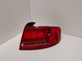 Audi A4 S4 B8 8K Lampy tylnej klapy bagażnika 8K5945094B