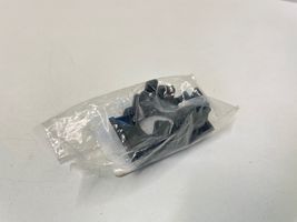 Volkswagen Jetta VI Supporto anteriore per il sensore di parcheggio (PDC) 5C6919494B