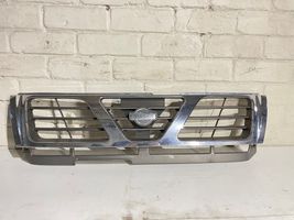 Nissan Patrol Y61 Maskownica / Grill / Atrapa górna chłodnicy 62315VB000