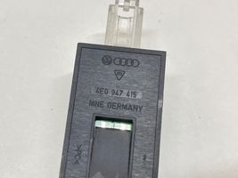 Audi A6 S6 C6 4F Luce interna per portiera anteriore 4E0947415