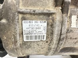 Audi A4 S4 B6 8E 8H Ilmastointilaitteen kompressorin pumppu (A/C) 8E0260805N