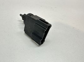 Audi A4 S4 B7 8E 8H Interruttore del pedale del freno 3B0945511C