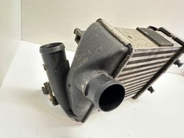 Audi A4 S4 B7 8E 8H Guía de aire del intercooler 038906051B