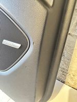 Audi Q7 4L Rivestimento del pannello della portiera posteriore 4L0867305b