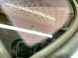 Volkswagen Tiguan Fenêtre latérale avant / vitre triangulaire 5N08450415