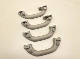 Volkswagen Touran II Un set di maniglie per il soffitto 1K0857607M