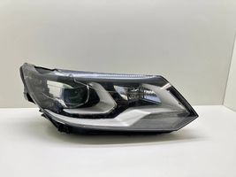 Volkswagen Tiguan Headlight/headlamp 5N1941752B