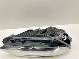 Volkswagen Tiguan Headlight/headlamp 5N1941752B