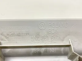 Volkswagen Tiguan Osłona / Listwa podsufitki bagażnika 5N0867617