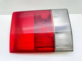 Audi 80 90 S2 B4 Lampy tylnej klapy bagażnika 8A9945093A