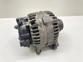 Volkswagen PASSAT B5 Alternador 028903031A