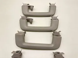 Volvo V50 Un set di maniglie per il soffitto 13550