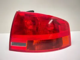 Audi A4 S4 B7 8E 8H Luci posteriori 8E5945096