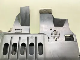 Audi A4 S4 B7 8E 8H Panelės apdailos skydas (apatinis) 8E1863075C