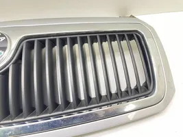 Skoda Fabia Mk2 (5J) Maskownica / Grill / Atrapa górna chłodnicy 6Y0853668B