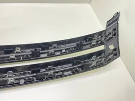 Volkswagen Tiguan Grille calandre supérieure de pare-chocs avant 5N0853655