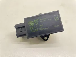 Volkswagen Touareg I Seat heating relay 7L0959772