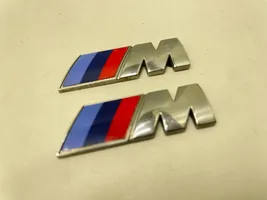 BMW 1 E82 E88 Logos, emblème, badge d’aile 8058881