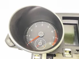 Volkswagen Golf VI Geschwindigkeitsmesser Cockpit 5K0920873