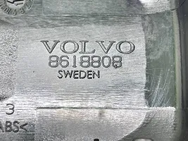 Volvo XC60 Osłona szyn przedniego fotela kierowcy 8618808