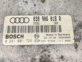 Audi A4 S4 B5 8D Variklio valdymo blokas 038906018R