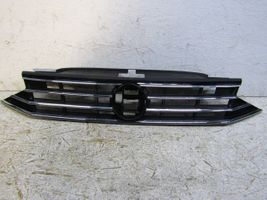 Volkswagen PASSAT B8 Etupuskurin ylempi jäähdytinsäleikkö 3G0853651