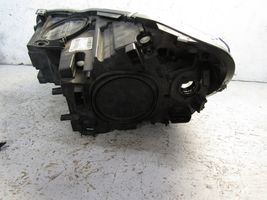 BMW 2 F45 Lampa przednia 7494856