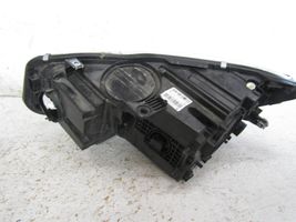 BMW 2 F45 Lampa przednia 7391402