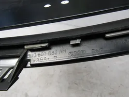 Audi A4 S4 B9 8W Etupuskurin alempi jäähdytinsäleikkö 8W0807682AM