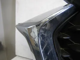 Mazda 2 Priekšējais režģis D43N50051