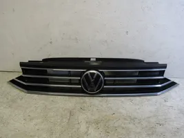 Volkswagen PASSAT B8 Etupuskurin ylempi jäähdytinsäleikkö 3G0853651AQ